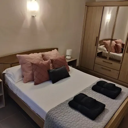 Nyaraló Logement Entier A 5 Min De La Plage Santa Giulia.